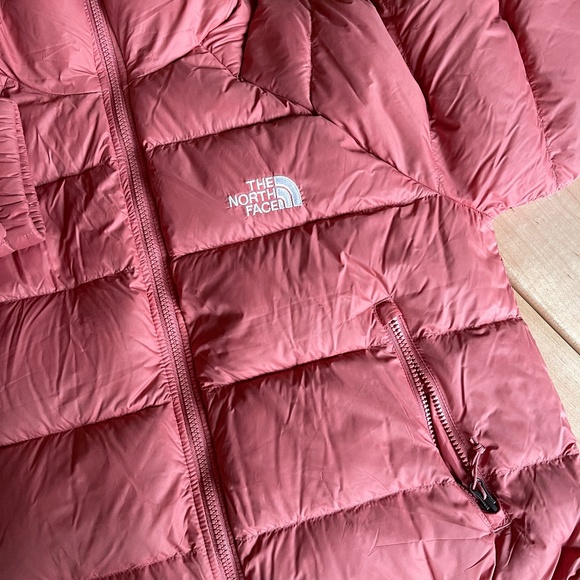 The North Face, Down Puffy - Picture 9 of 9